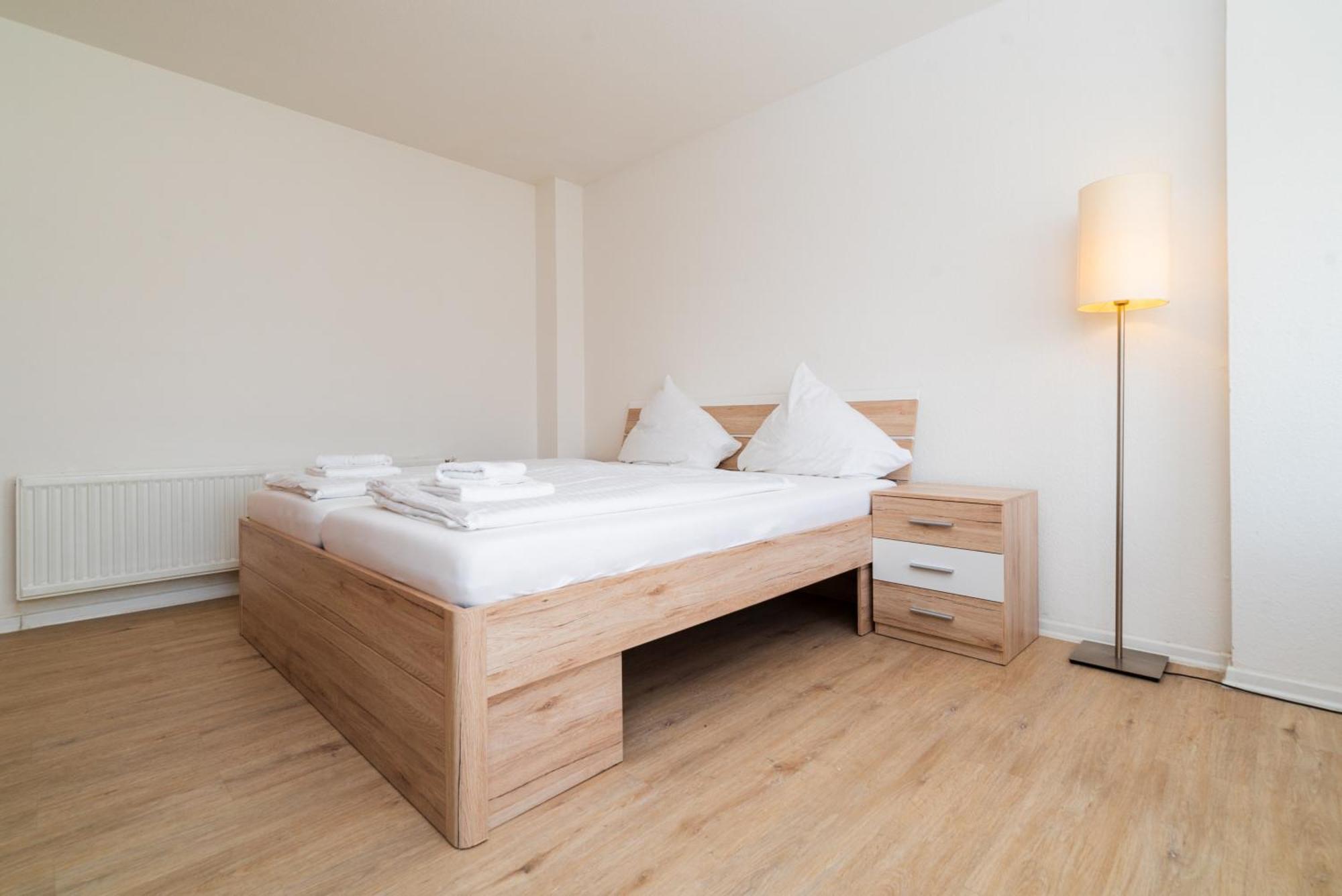 G & L Hotel Dortmund Bagian luar foto