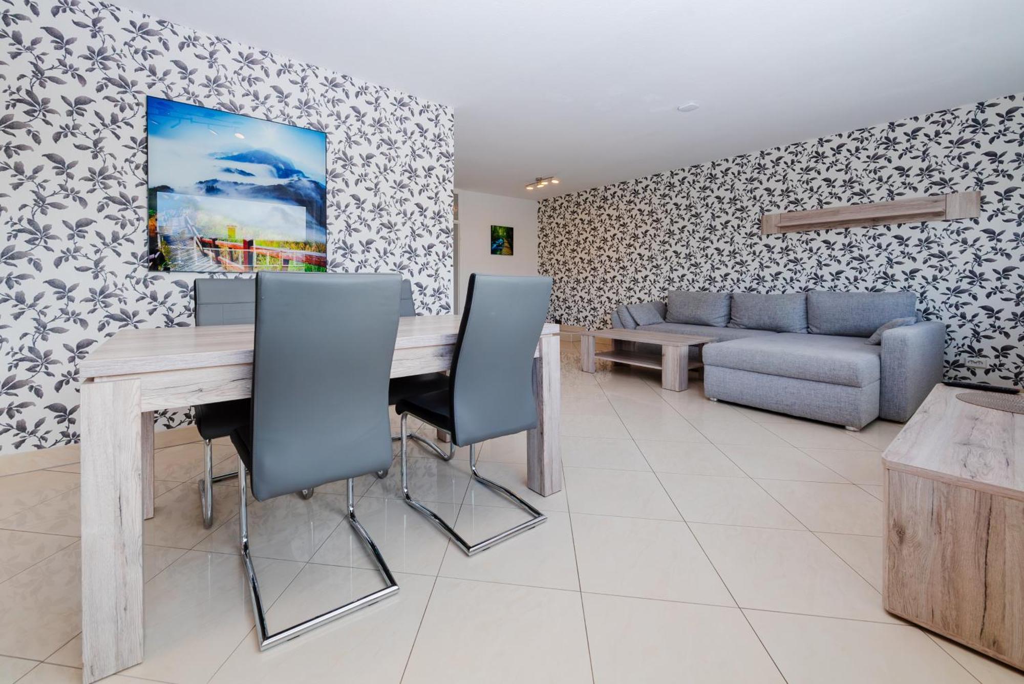 G & L Hotel Dortmund Bagian luar foto