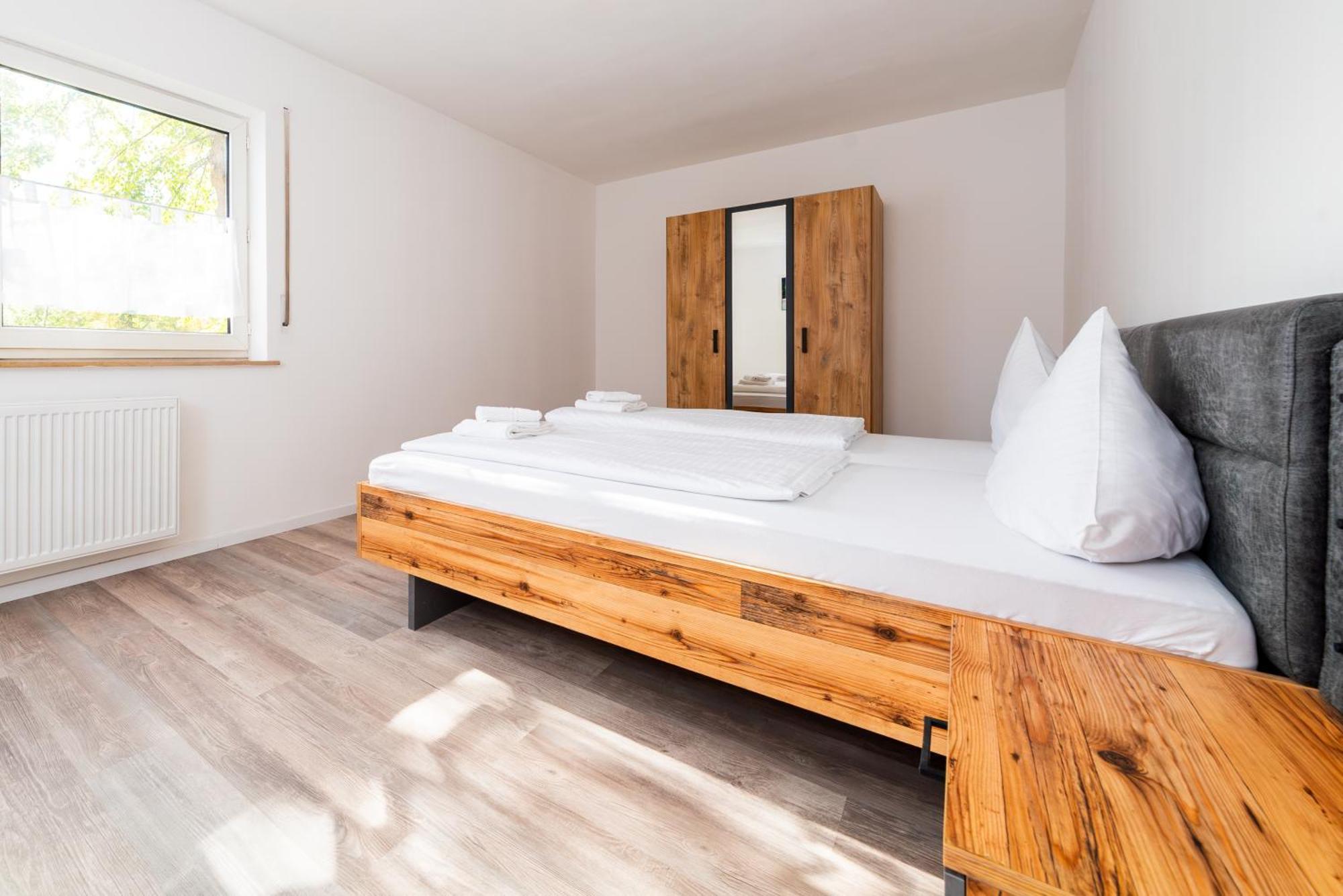 G & L Hotel Dortmund Bagian luar foto
