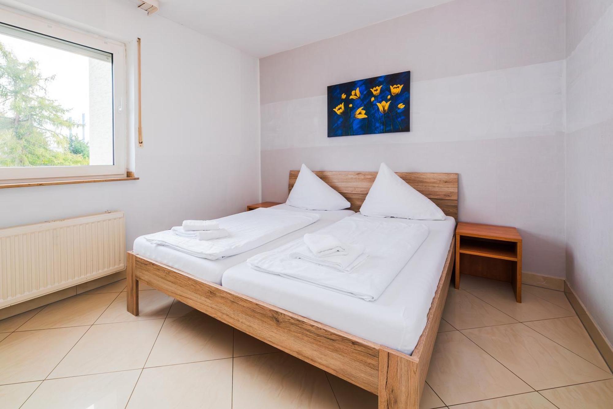 G & L Hotel Dortmund Bagian luar foto